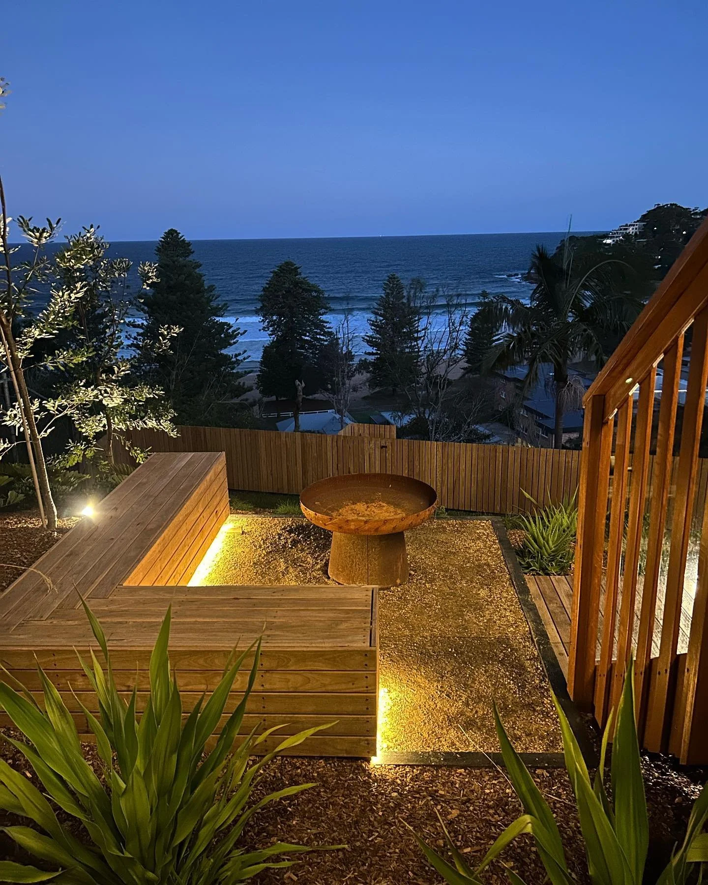 Coastal lighting - Deck, garden and stair lighting across the Central Coast.